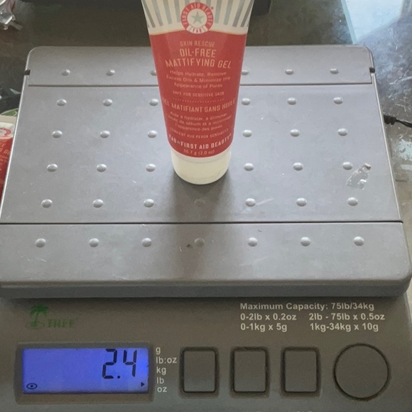 FIRST AID BEAUTY (FAB) Skin Rescue Oil-Free Mattifying Gel, NWT - Picture 2 of 5